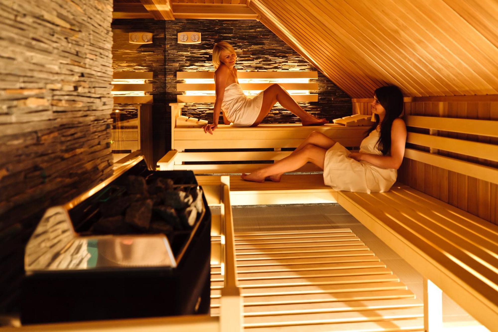 Bed & Breakfast Jasmin Complex & 4*